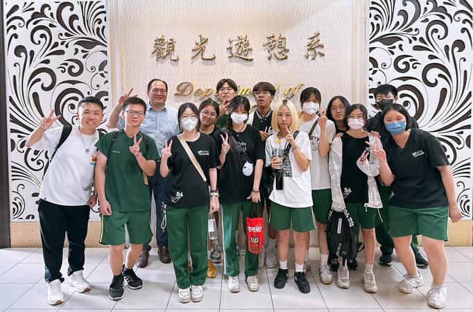 高餐附中參訪圖片